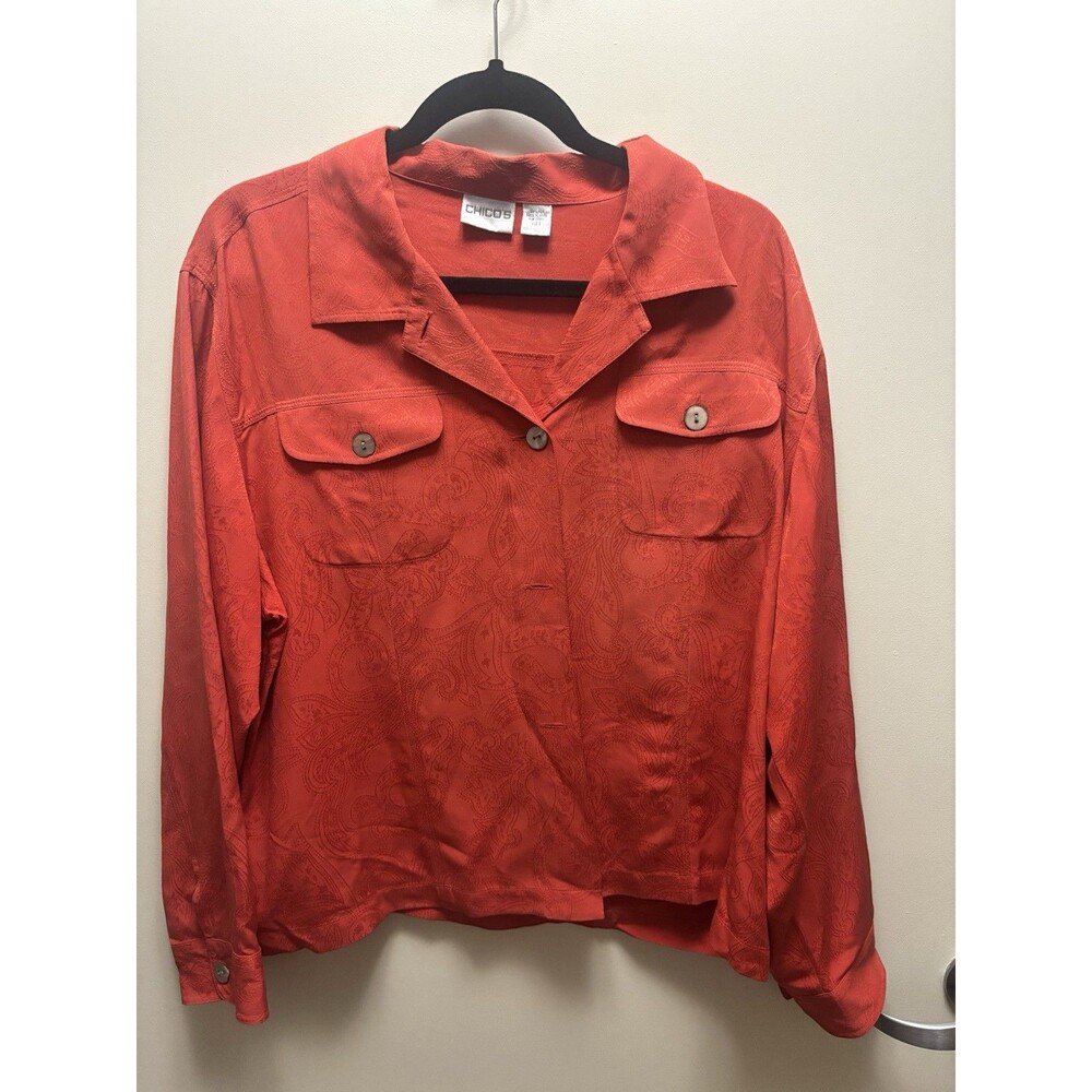 Chico's Red Paisley Jacquard Button Shirt Long Sleeve Size 3 Women's